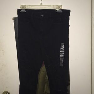 American Eagle size 10 black distressed jeans